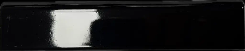 STRIP 3x15 Zwart (1 afgeronde zijde)